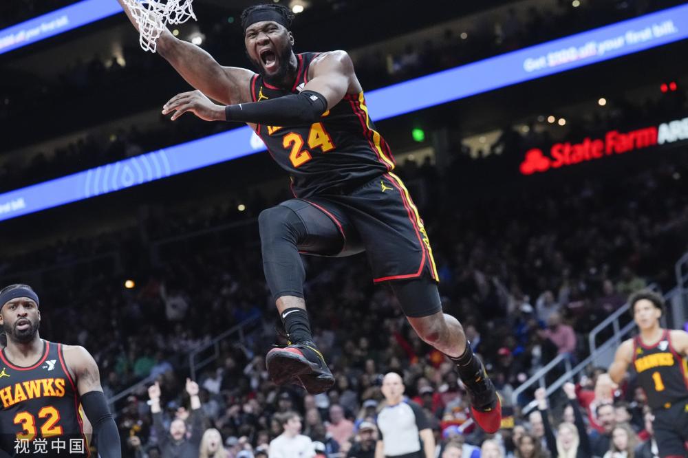 杨家姐妹扛后场大旗：杨力维6中5全队最高分 杨舒予12分罚球成短板